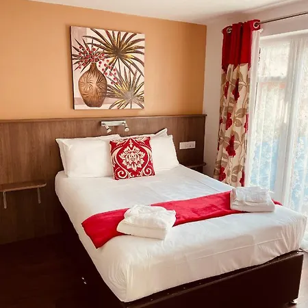 Serviced Lettings - Beaufort Court