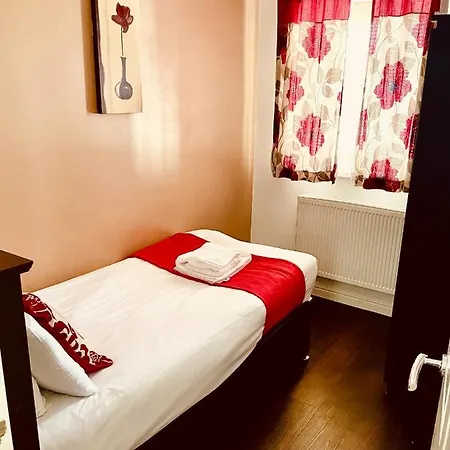 Serviced Lettings - Beaufort Court Bristol