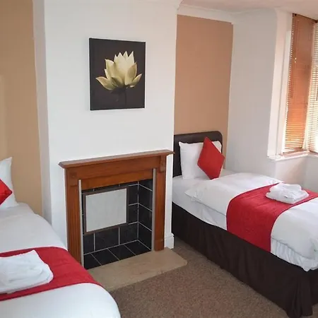 Serviced Lettings - Beaufort Court Daire