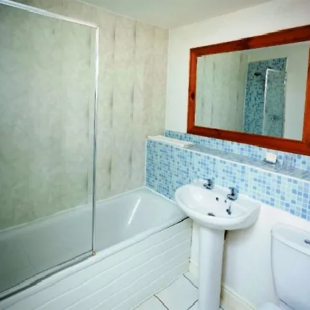 Serviced Lettings - Beaufort Court Bristol