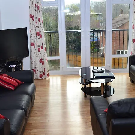 Serviced Lettings - Beaufort Court *